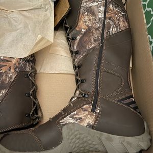 NIB Irish Setter Vapertrek snake Boots by redwing sz 12